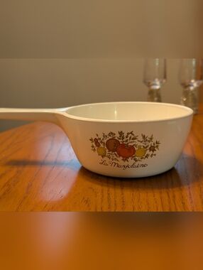 Corningware 1970's White Ceramic Saucepan. Vintage